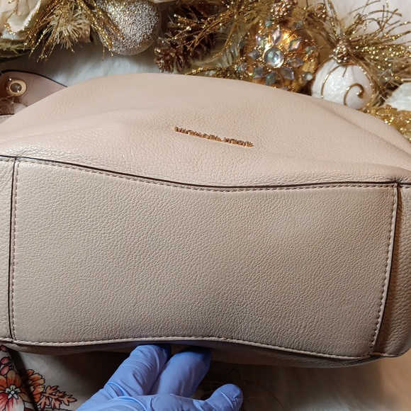 Michael Kors Beige/ Taupe Bag - Picture 3 of 11